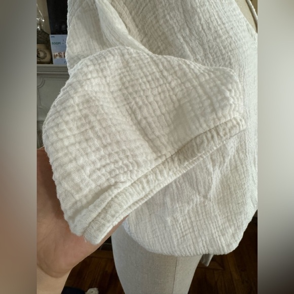 Monrow Voluminous V-Neck Gauze Top, white, size S - Picture 5 of 7